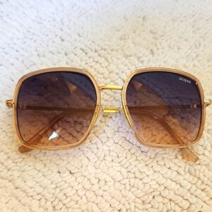 EUC Guess Sunglasses.